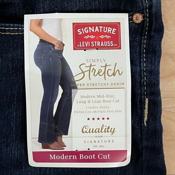 NWT Gorgeous Levi's Signature Sz 22 Modern Boot Cut Jeans Dark Blue Denim - Picture 5 of 16